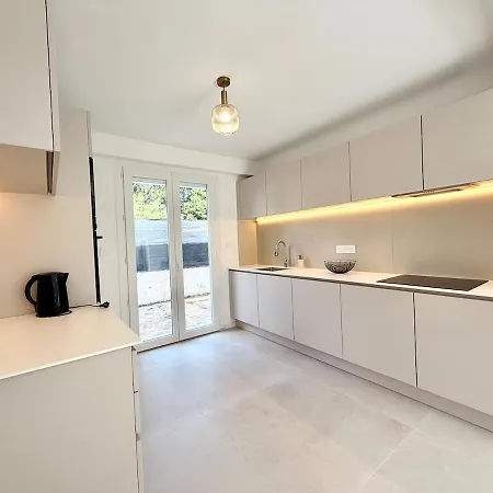 Maison Moderne, 4 Avec Piscine A Villa Nîmes