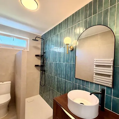 Villa Maison Moderne, 4 Avec Piscine A
